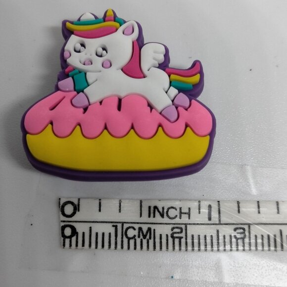 Rainbow Unicorn Cat on Donut Shoe Charm - Picture 2 of 3